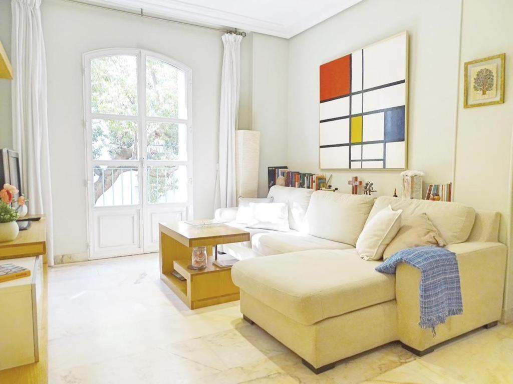 Beyourself By Sevillaluxurysuites Εξωτερικό φωτογραφία